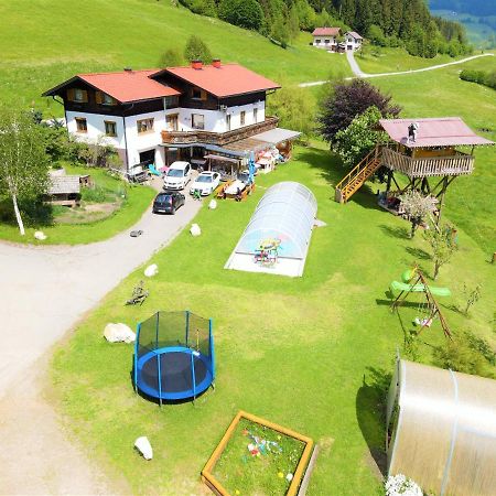 Schoene Ferienwohnung Im Naturpark Grebenzen ザンクト・ランブレヒット エクステリア 写真