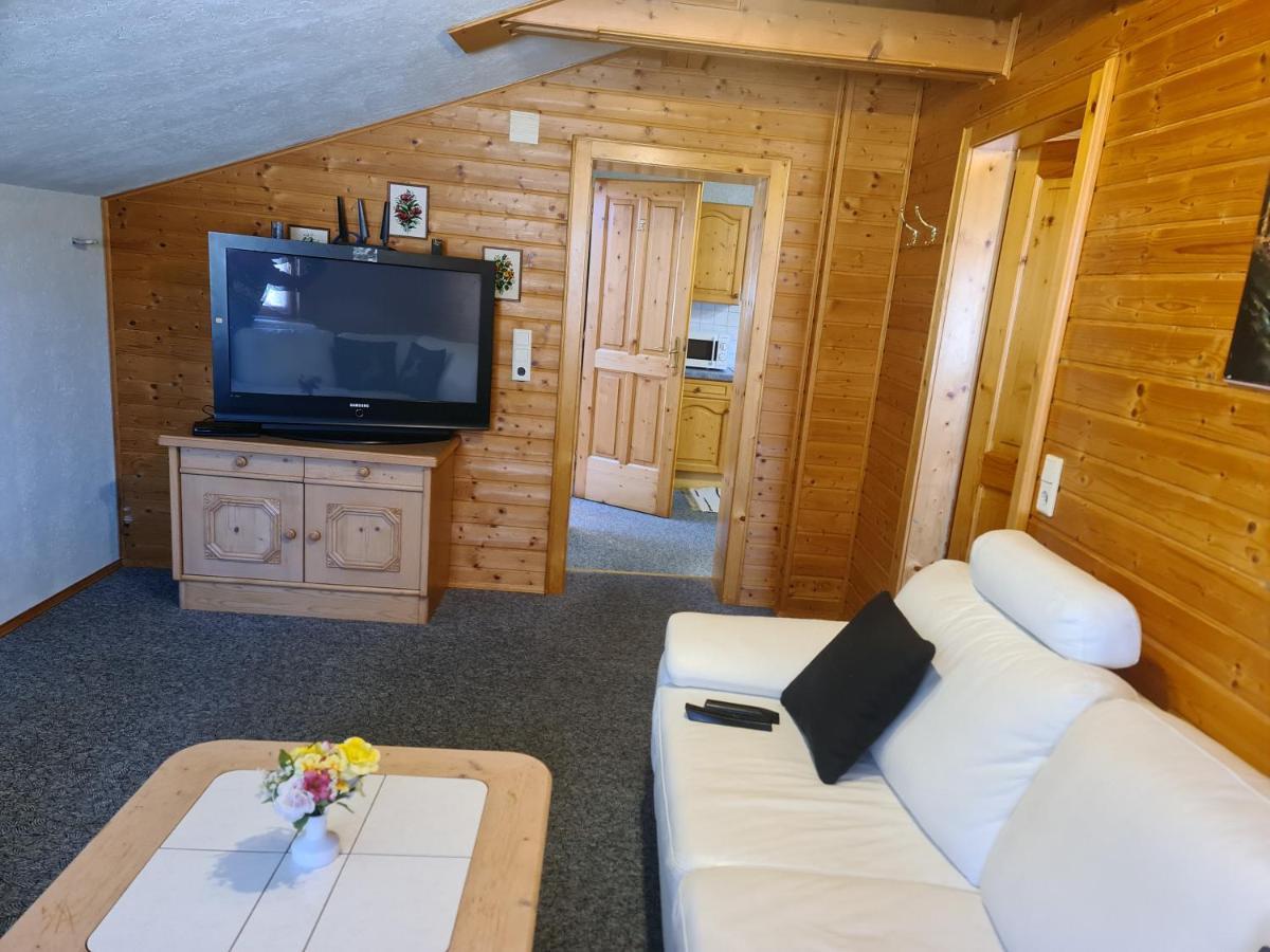 Schoene Ferienwohnung Im Naturpark Grebenzen ザンクト・ランブレヒット エクステリア 写真