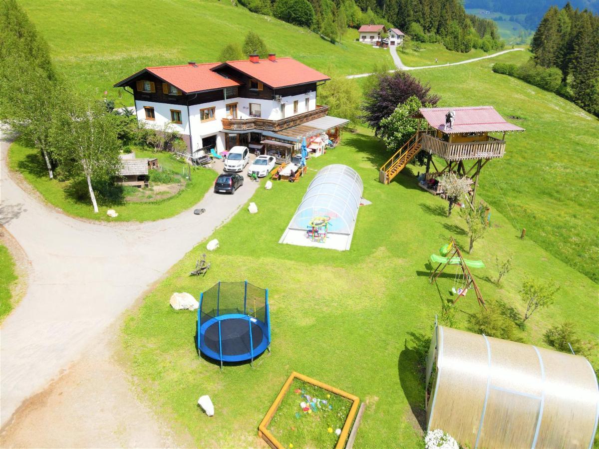 Schoene Ferienwohnung Im Naturpark Grebenzen ザンクト・ランブレヒット エクステリア 写真